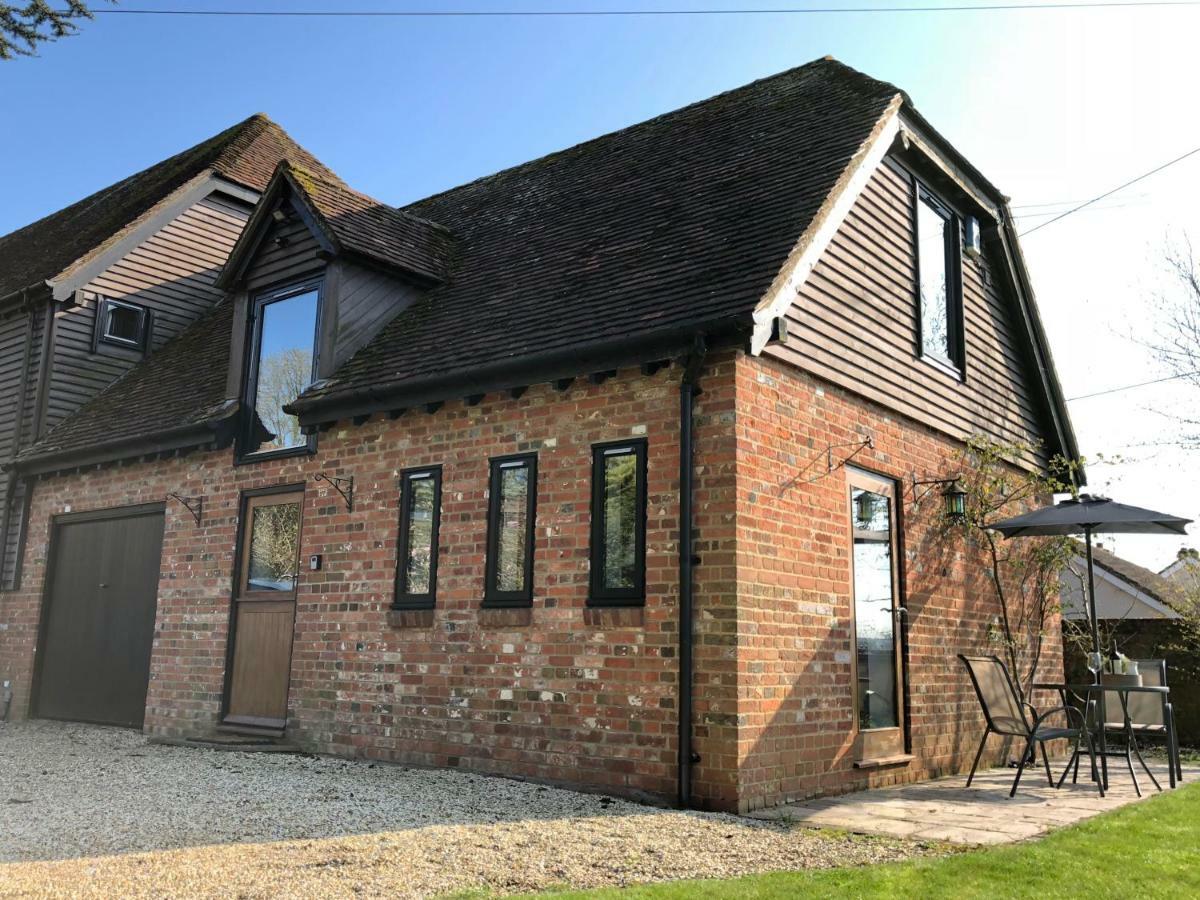 The Stable Barn *On The Edge Of The New Forest* Downton  Exteriör bild